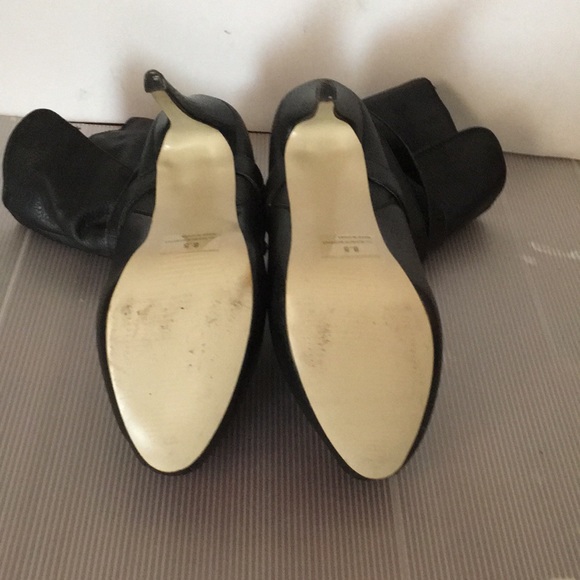 Booties. - Picture 4 of 5